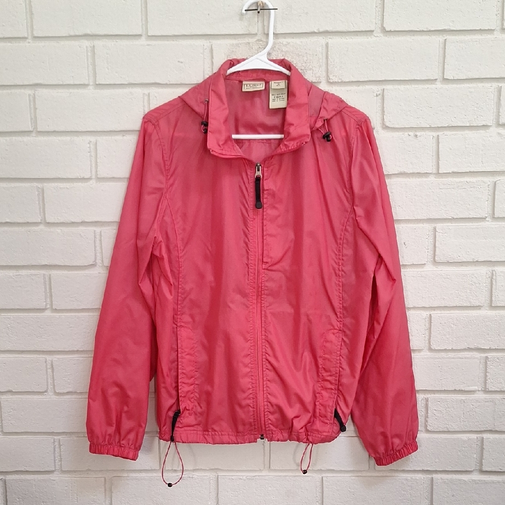 L.L. Bean Lightweight Pink Zip-Up Windbreaker Jacket. Size Medium NWOT